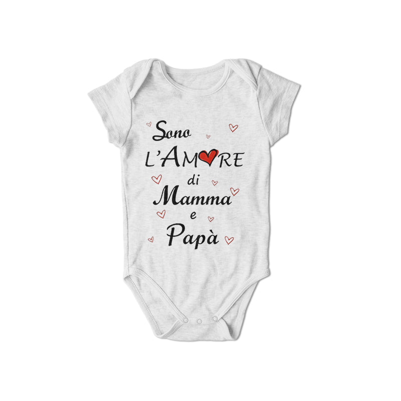 Body "Sono l'amore di mamma e papà"